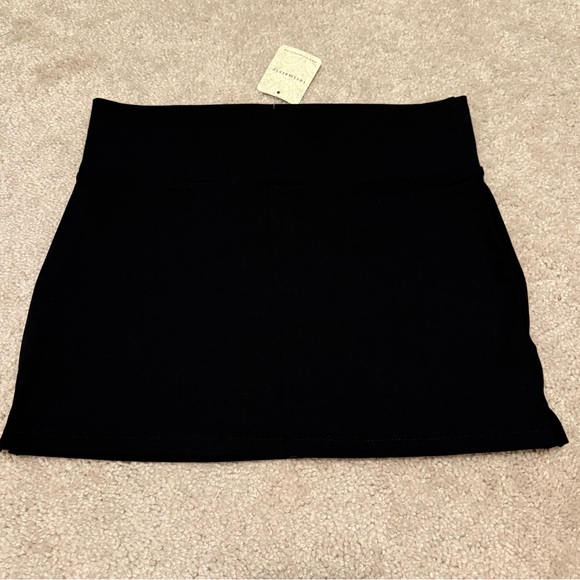 Free People Skirt, NWT!  Cross listed on Mercari and Curtsy! - Picture 1 of 3